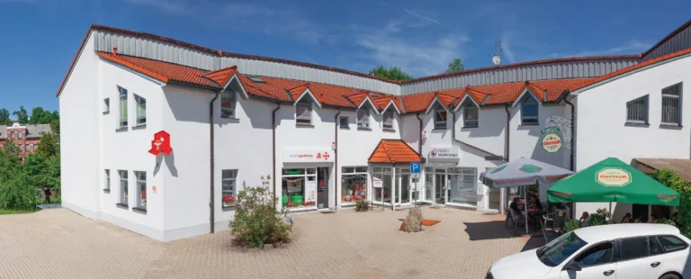 Außenansicht der stadtapotheke TRIEBES